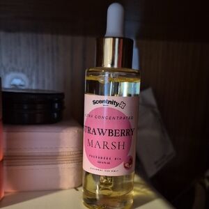 Scentnity Strawberry Marsh Pheromone Oil -